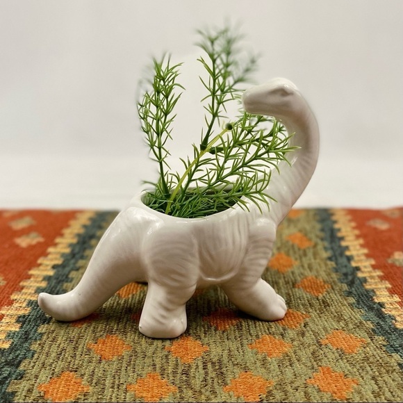 Mini Porcelain dinosaur - Picture 2 of 7